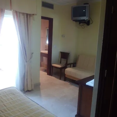 Hotel Don Carlos *